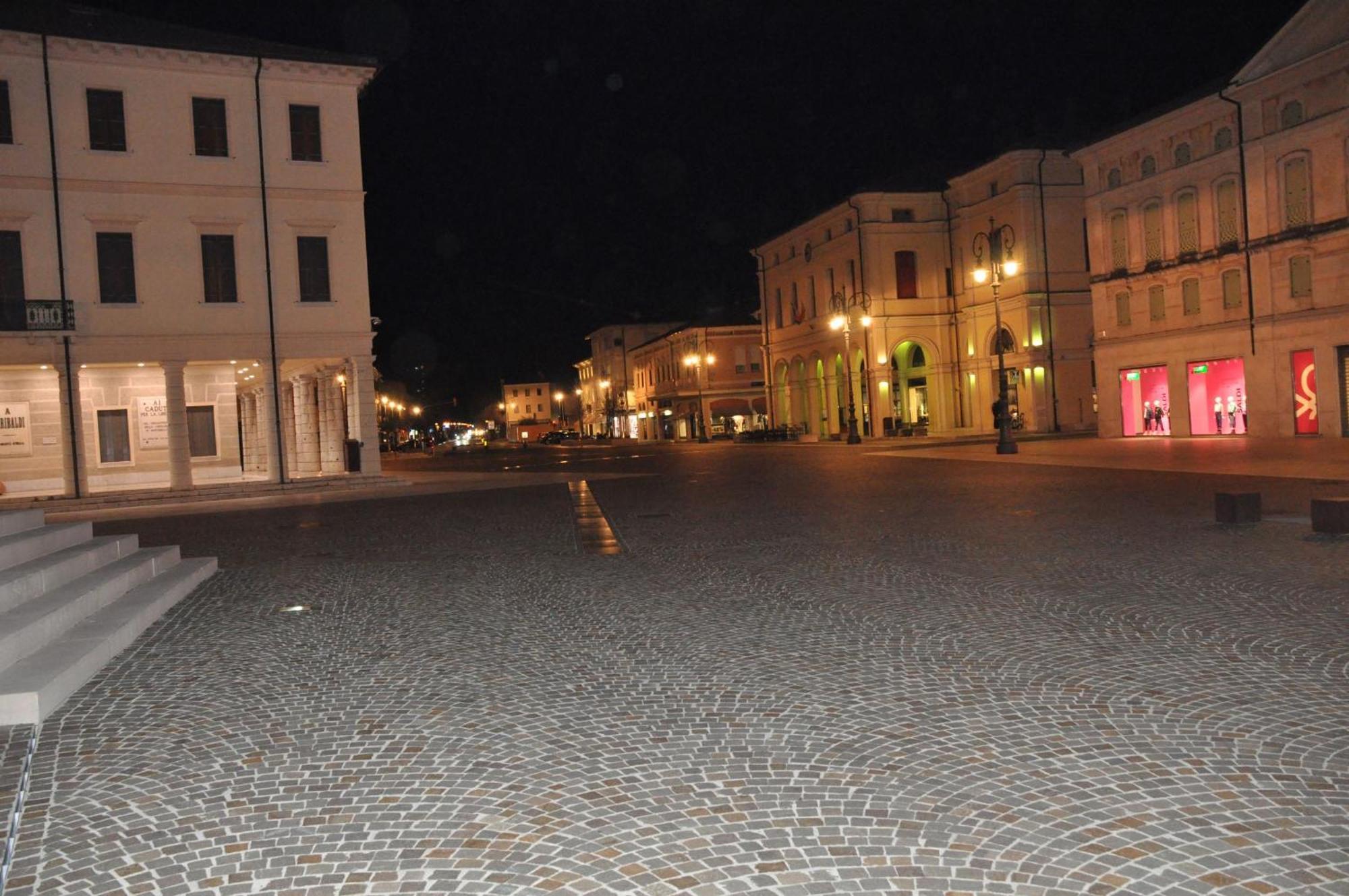 Nazionale Camere Montebelluna Εξωτερικό φωτογραφία